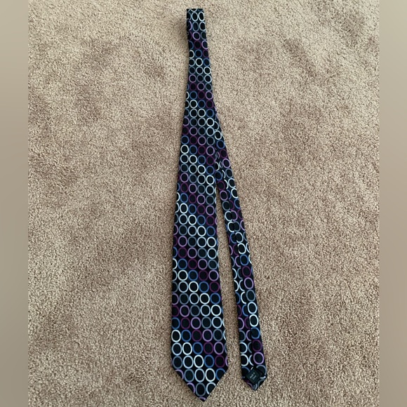 Men’s Michael Kors Silk Tie - Picture 3 of 3